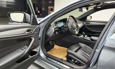 BMW 5-Series 2017, 124736 км, за 12808.72 USD - фото 11