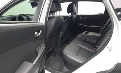 Hyundai Kona 2019, 43310 км, за 11265.22 USD - фото 11