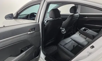 Hyundai Avante 2016, 158288 км, за 5285.76 USD - фото 18