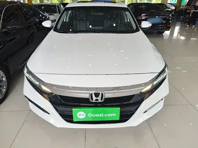 Honda Accord 2018, 95100 км, за 9637.84 USD