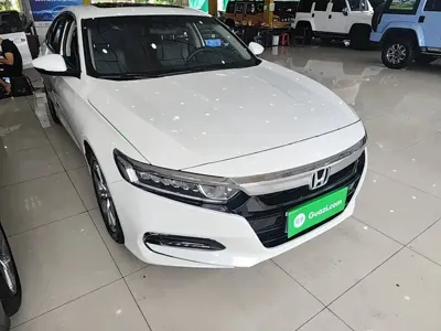 Honda Accord 2018, 95100 км, за 9637.84 USD
