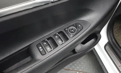 Hyundai Grandeur 2020, 81212 км, за 12703.59 USD - фото 27