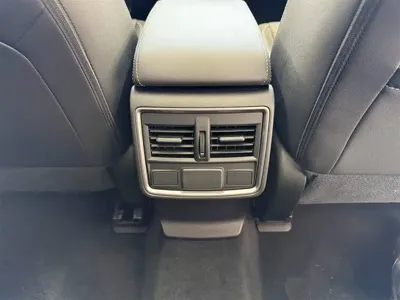 Subaru Forester 2022, 37600 км, за 28810.36 USD - фото 12