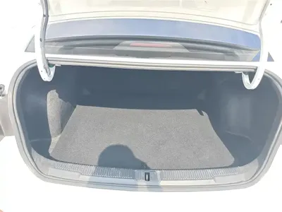 Roewe i5 2019, 84400 км, за 3589.31 USD