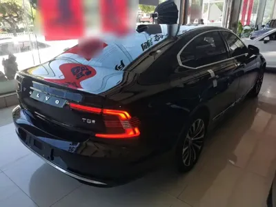 Volvo S90 PHEV 2024, 16100 км, за 27018.08 USD