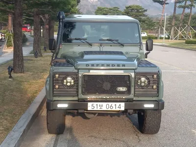 Land Rover Defender 2010, 134500 км, за 47557.03 USD