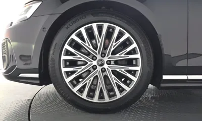 Audi A8 2023, 39847 км, за 51140.09 USD