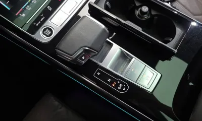 Audi A8 2023, 39847 км, за 51116.73 USD - фото 9