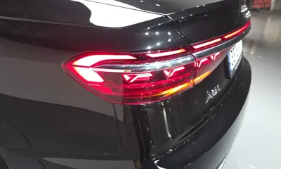 Audi A8 2023, 39847 км, за 51116.73 USD - фото 23
