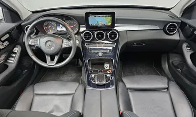 Mercedes-Benz C-Class 2018, 28067 км, за 13680.79 USD - фото 7