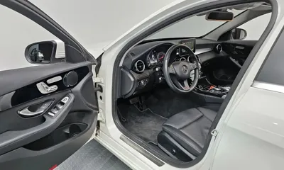 Mercedes-Benz C-Class 2018, 28067 км, за 13680.79 USD - фото 11