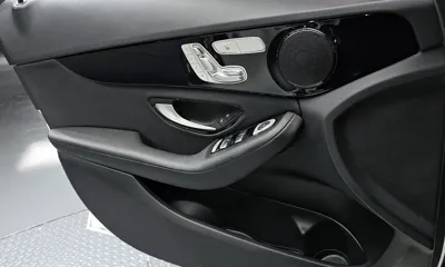 Mercedes-Benz C-Class 2018, 28067 км, за 13680.79 USD - фото 15