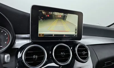 Mercedes-Benz C-Class 2018, 28067 км, за 13680.79 USD - фото 17