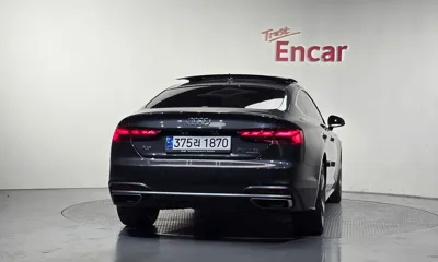 Audi A5 2021, 59373 км, за 18110.76 USD