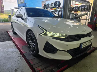 Kia K5 · 2023 год