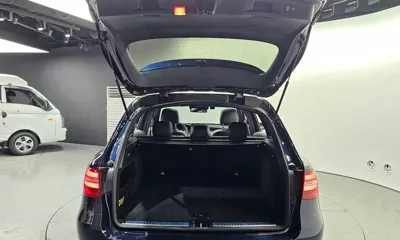 Mercedes-Benz GLC-Class 2019, 53630 км, за 32324.19 USD - фото 20