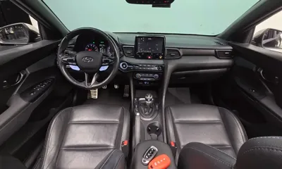 Hyundai Veloster 2019, 64003 км, за 11757.75 USD - фото 7