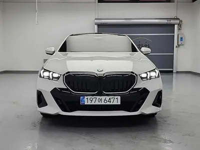 BMW 5-Series · 2025 год