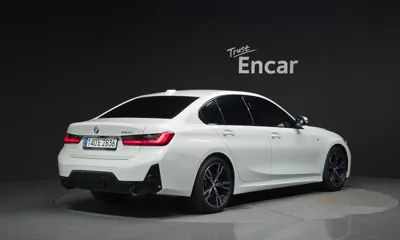 BMW 3-Series 2023, 31363 км, за 27687.31 USD