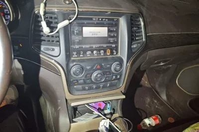 Jeep Grand Cherokee 2014, 193900 км, за 8582 USD - фото 13