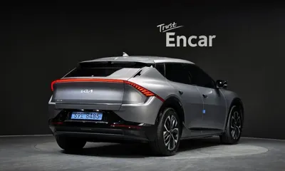Kia EV6 2023, 74103 км, за 22037.31 USD