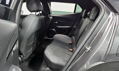 Peugeot 2008 2023, 42981 км, за 18540.22 USD - фото 11