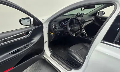 Hyundai Grandeur 2017, 123833 км, за 8334.96 USD - фото 11