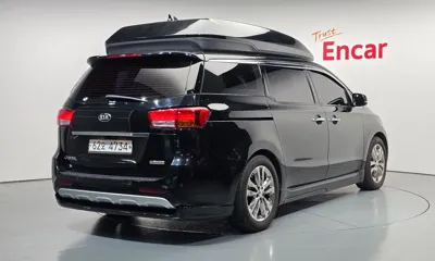 Kia Canival 2016, 110359 км, за 9846.4 USD