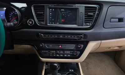 Kia Canival 2016, 110359 км, за 9846.4 USD - фото 15