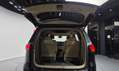 Kia Canival 2016, 110359 км, за 9846.4 USD - фото 20