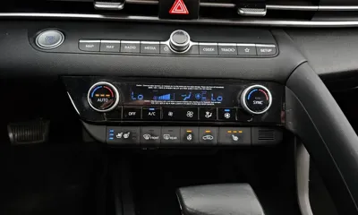 Hyundai Avante 2021, 83647 км, за 8986.13 USD - фото 19