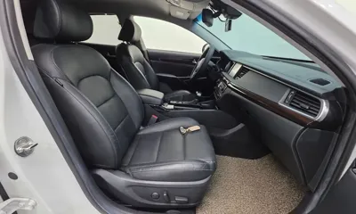 Kia K7 2018, 65823 км, за 9124.33 USD - фото 10