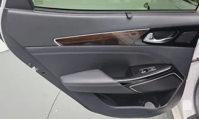 Kia K7 2018, 65823 км, за 9124.33 USD - фото 25