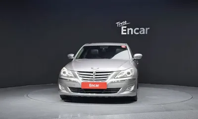 Hyundai Genesis 2014, 181031 км, за 3178.81 USD