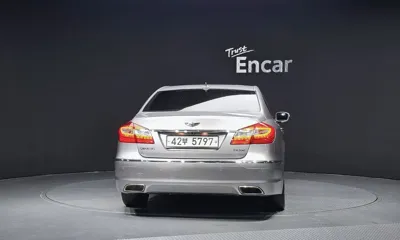 Hyundai Genesis 2014, 181031 км, за 3178.81 USD