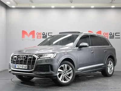 Audi Q7 · 2023 год