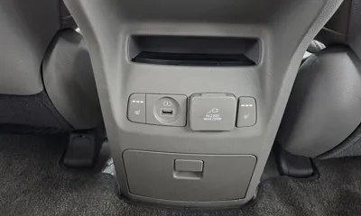 Kia Canival 2016, 140929 км, за 6408.99 USD - фото 18