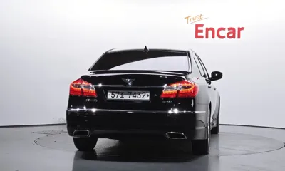 Hyundai Genesis 2013, 119819 км, за 3957.71 USD