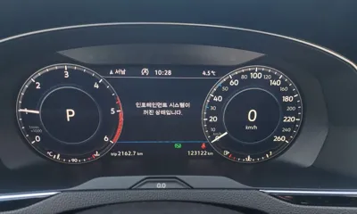 Volkswagen Passat 2018, 123000 км, за 10312.01 USD