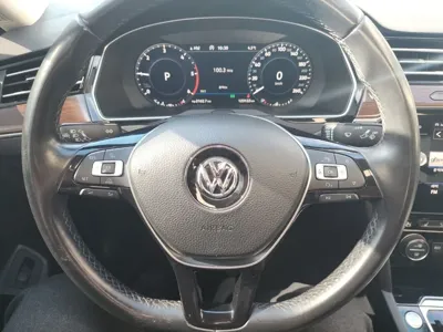 Volkswagen Passat 2018, 123000 км, за 10240.25 USD - фото 12