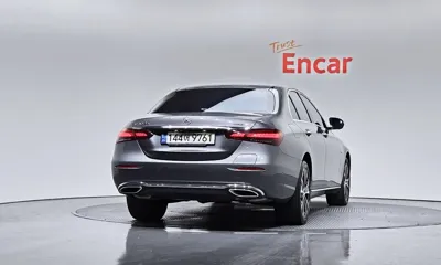 Mercedes-Benz E-Class 2021, 57230 км, за 26632.8 USD