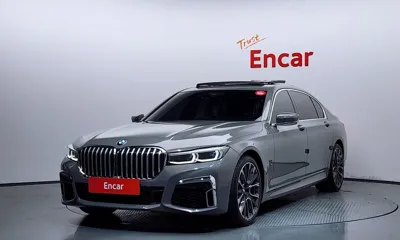 BMW 7-Series · 2020 год