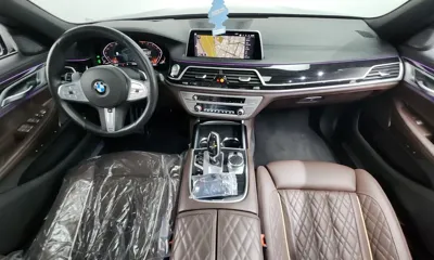 BMW 7-Series 2020, 58972 км, за 40632.8 USD - фото 7