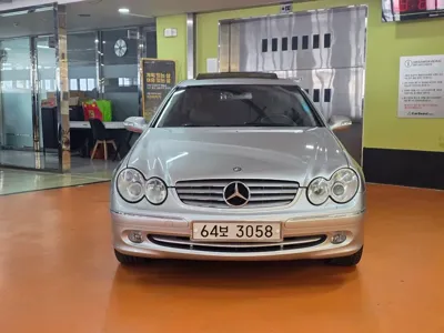 Mercedes-Benz CLK-Class 2002, 107000 км, за 4098.36 USD