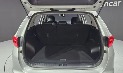 Kia Sportage 2018, 52270 км, за 8867.57 USD - фото 20