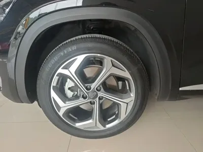 Geely Xingyue L 2024, 26200 км, за 14199.25 USD - фото 23
