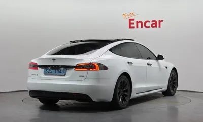 Tesla Model S 2017, 106820 км, за 23730.85 USD
