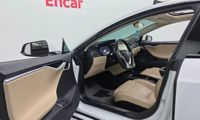 Tesla Model S 2017, 106820 км, за 23730.85 USD - фото 12