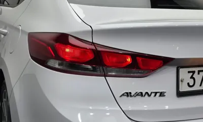 Hyundai Avante 2018, 113424 км, за 6564.26 USD - фото 23