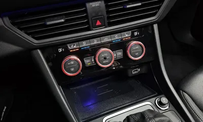 Volkswagen Jetta 2020, 36339 км, за 13719.31 USD - фото 20